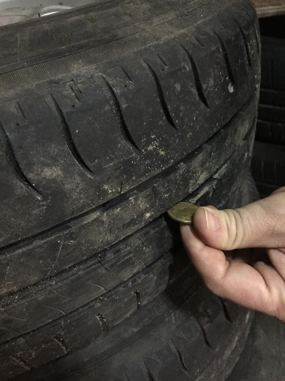 Продам диски з гумою з BMW e39 5x120 r15 3
