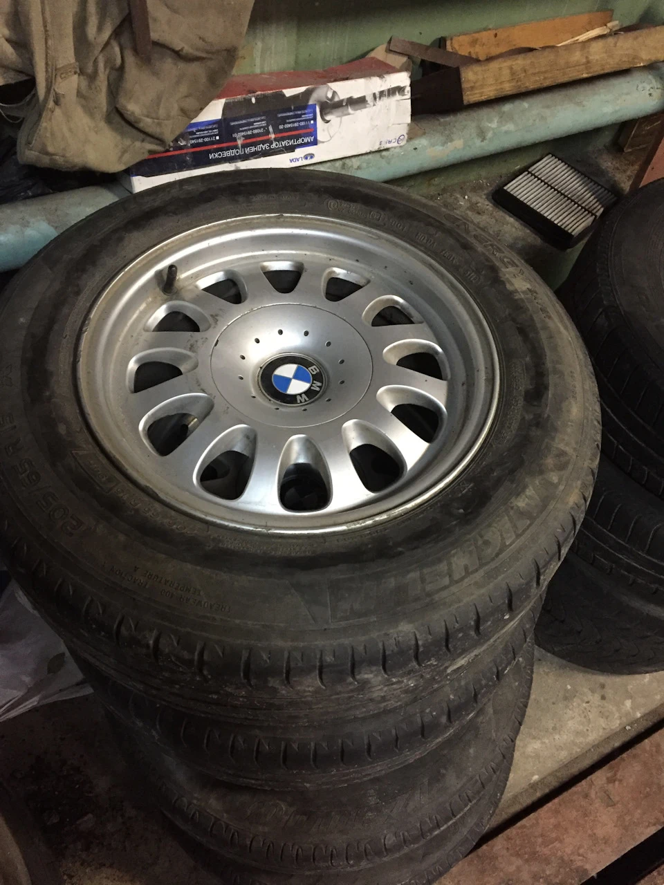 Продам диски з гумою з BMW e39 5x120 r15
