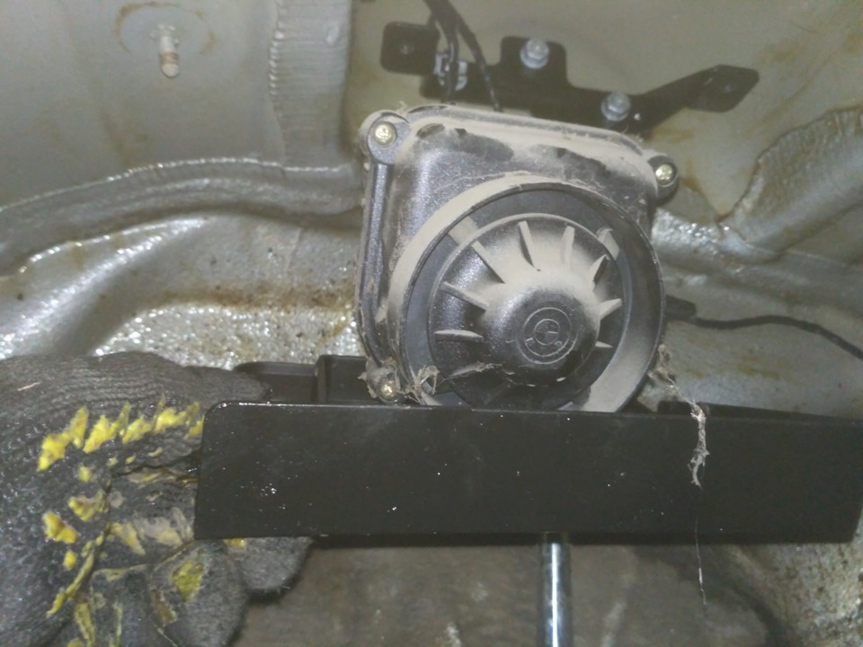 Помилка блоку Sine 9D12 BMW e90 2