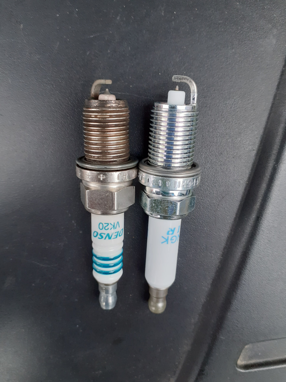 Зміна свічок на NGK Iridium IZFR6H11 1