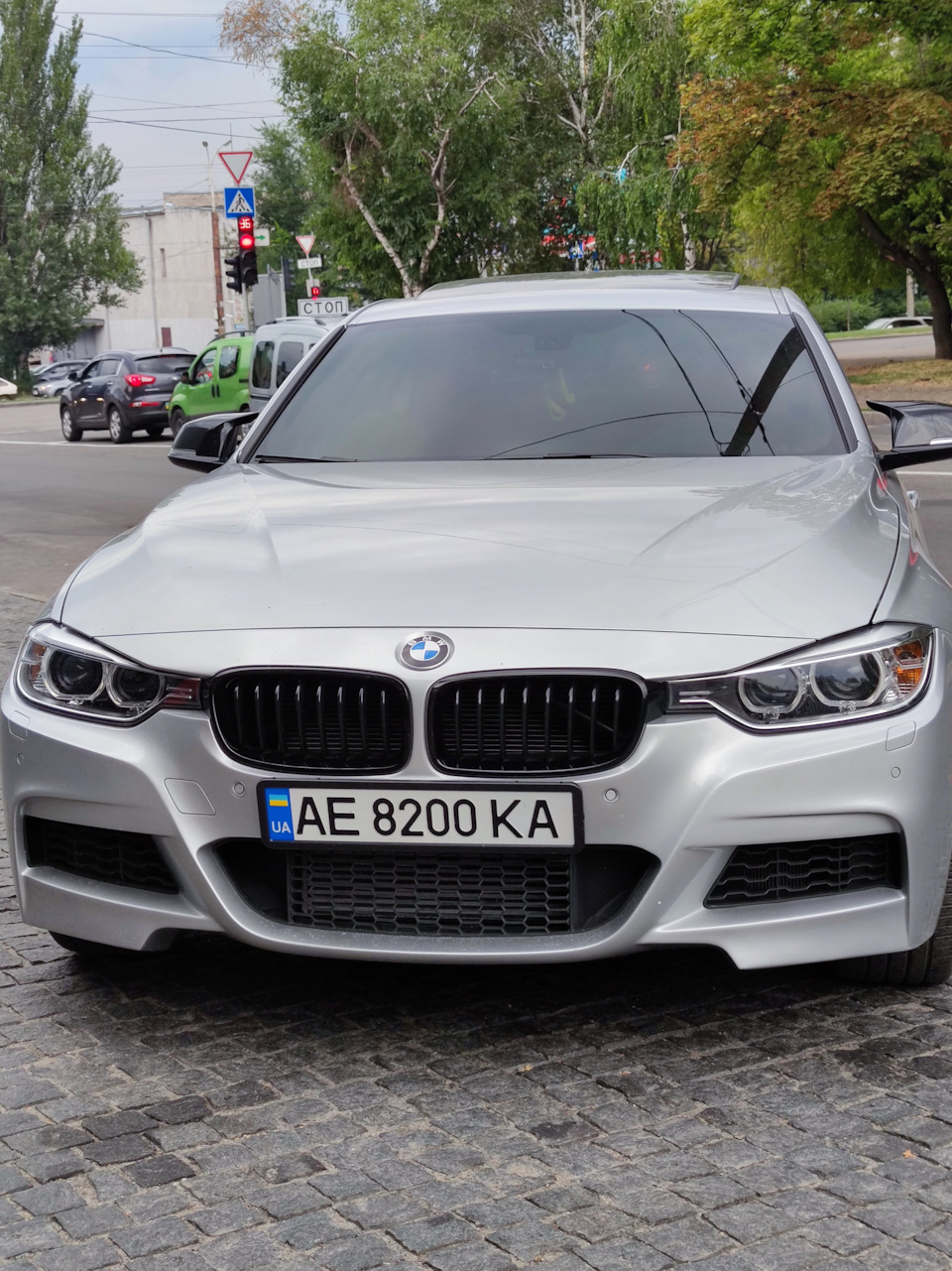 Клімат BMW F30. Ліво-холодний, праворуч-теплий 1