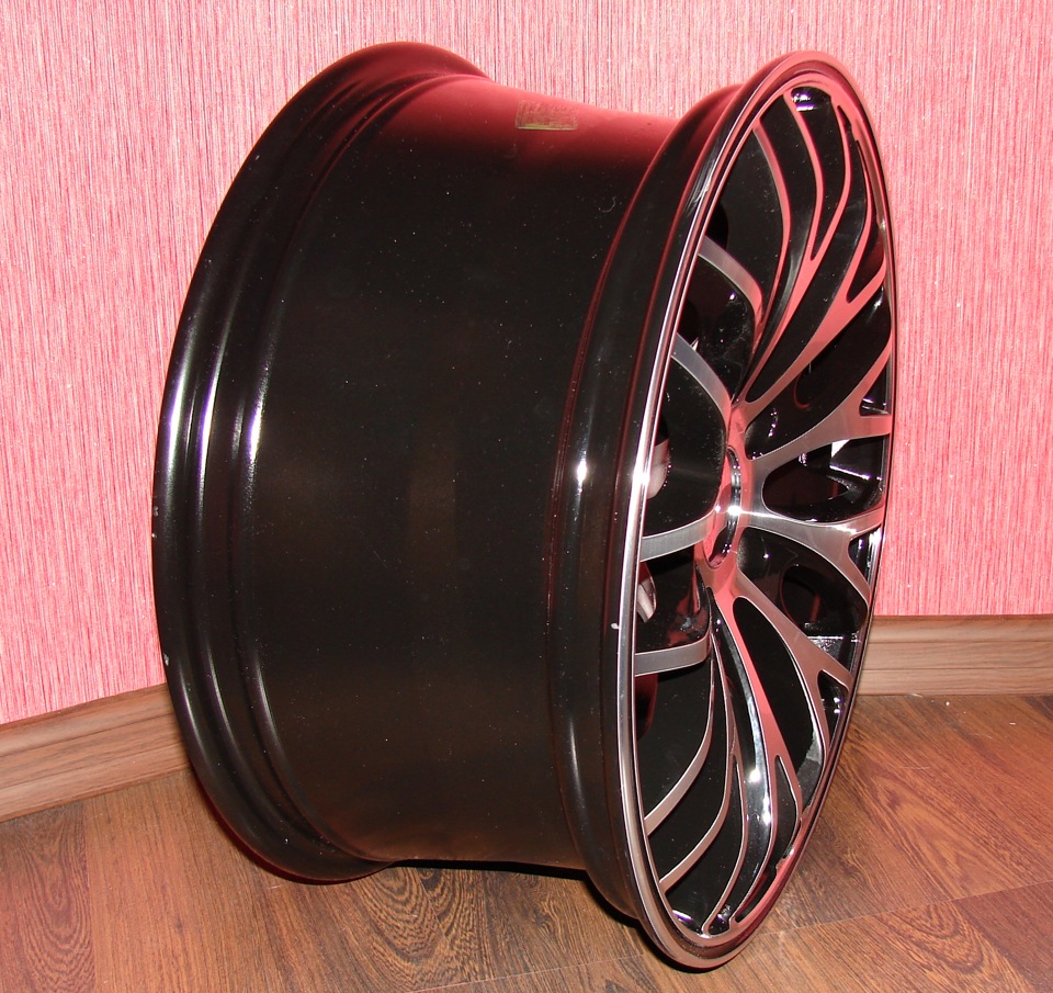 Прийшли нові диски Royal WHEELS для BMW. 3