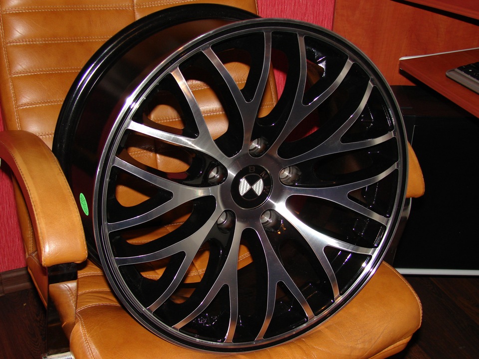 Прийшли нові диски Royal WHEELS для BMW. 4