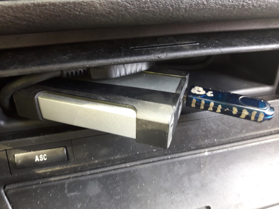 Встановлення USB адаптера в штатну магнітолу 3