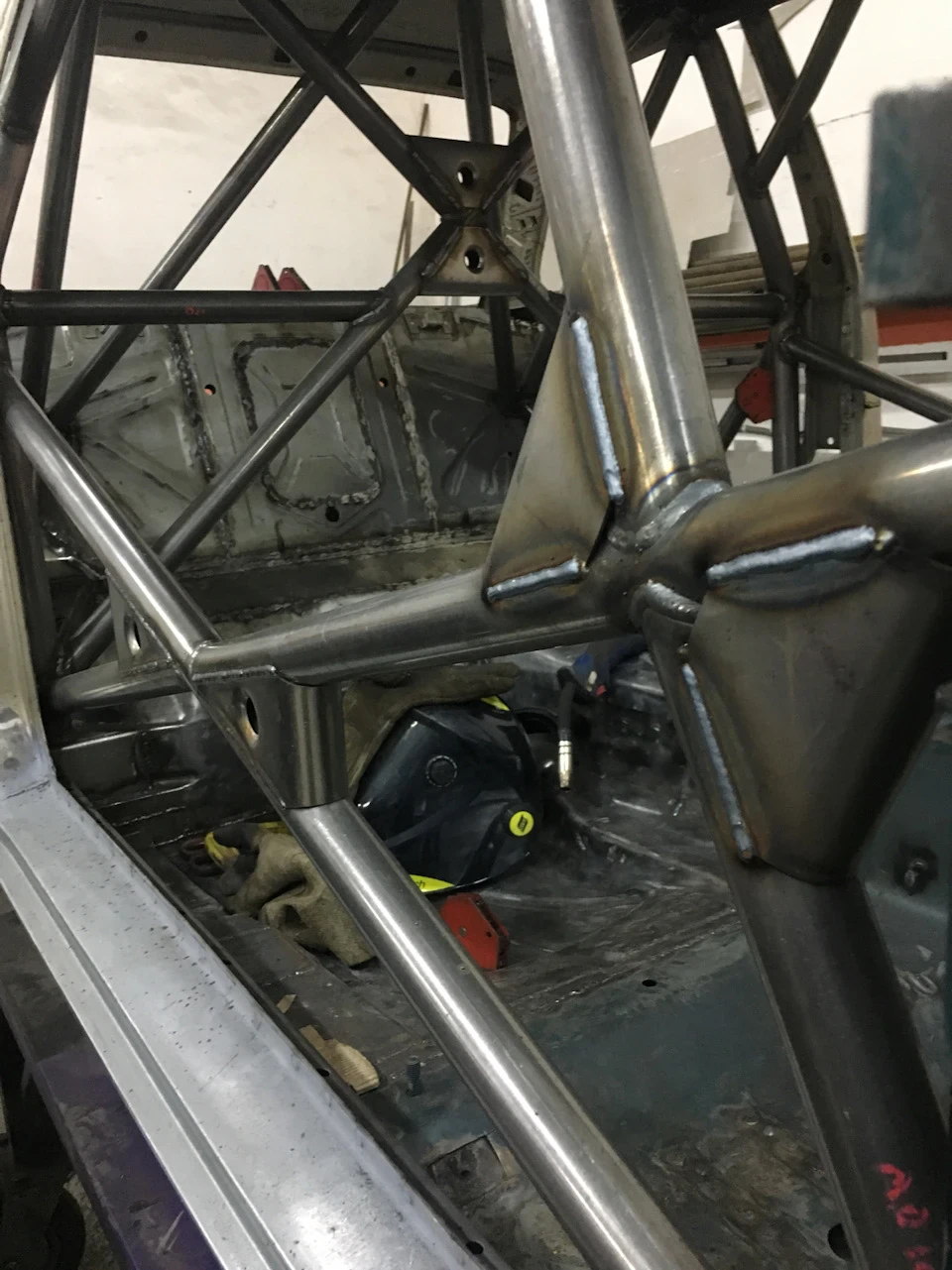 Фото процесу виготовлення каркасу