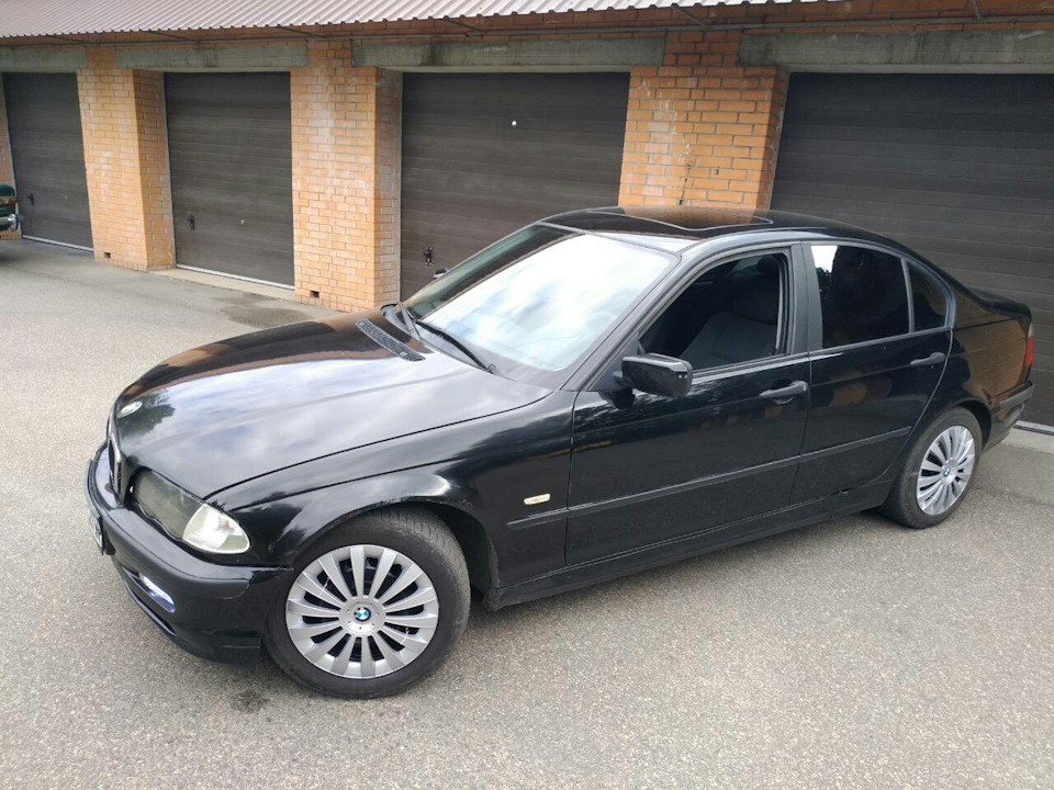 Власне продам BMW e46 1.9 бензин 4