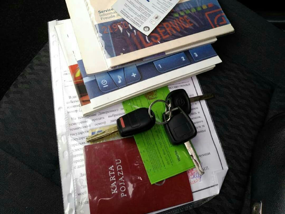 Власне продам BMW e46 1.9 бензин 3