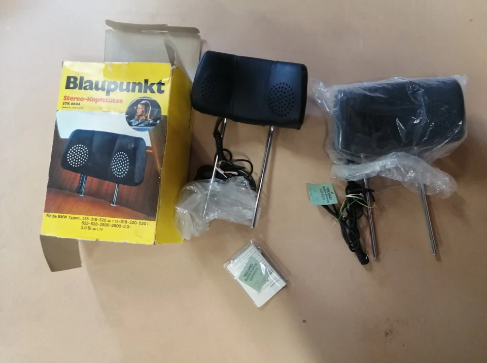 NOS Blaupunkt/Recaro підголівники з динаміками для BMW