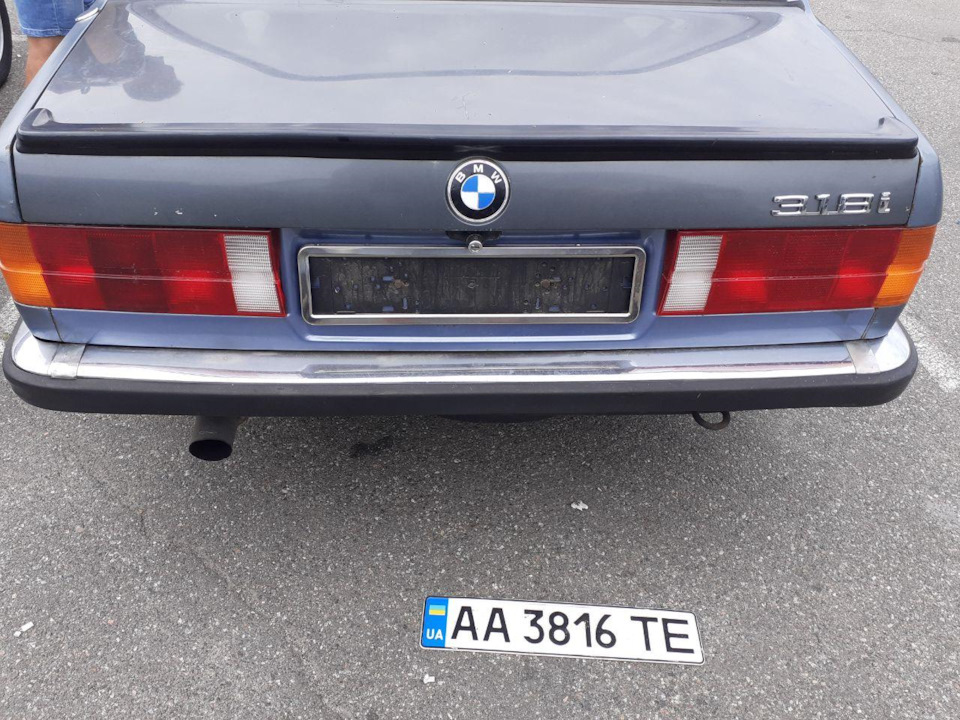 але й продав її 2