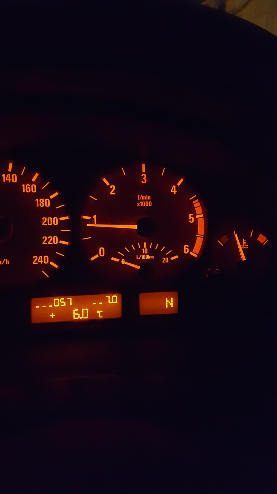 Не зростає температура двигуна. 1