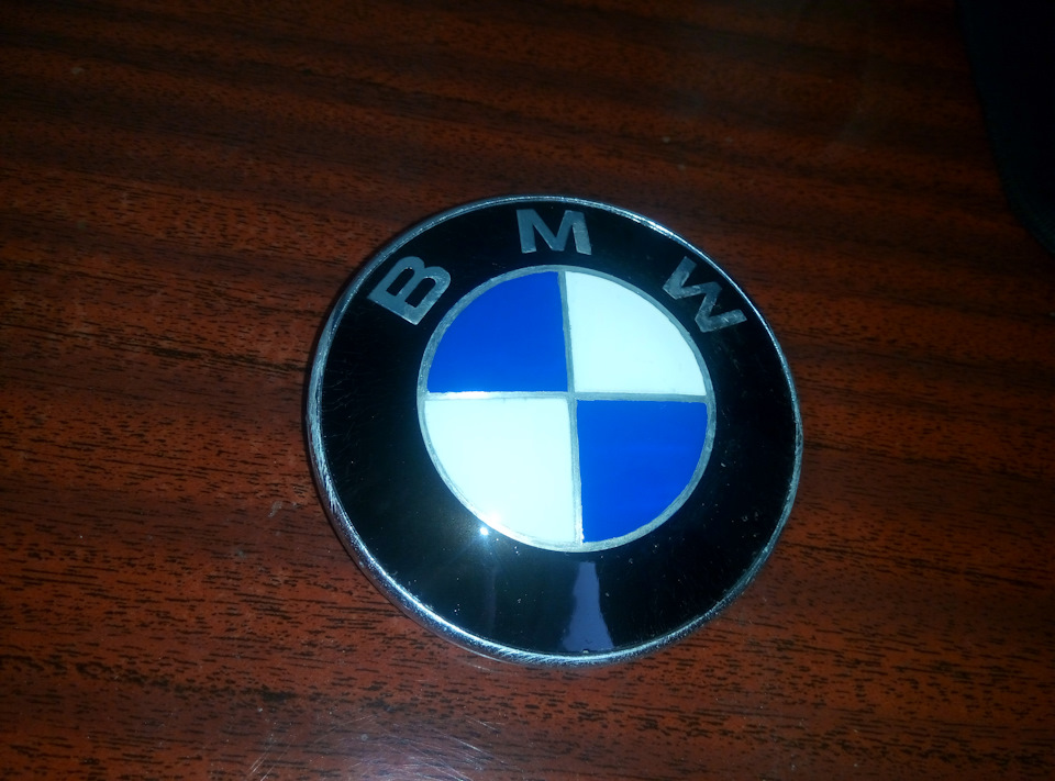 Відновлюємо емблему BMW 2