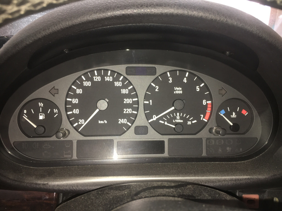 Кільця в приладку е46 4