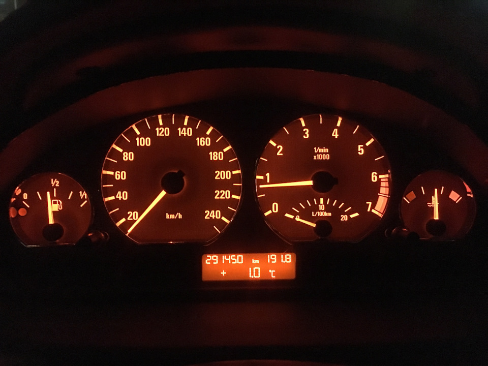 Заміна мастила двс е46 + АКБ 4
