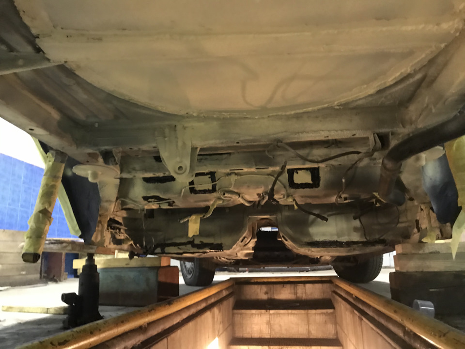 Антикорозійна обробка Арок та Днища BMW E30 3