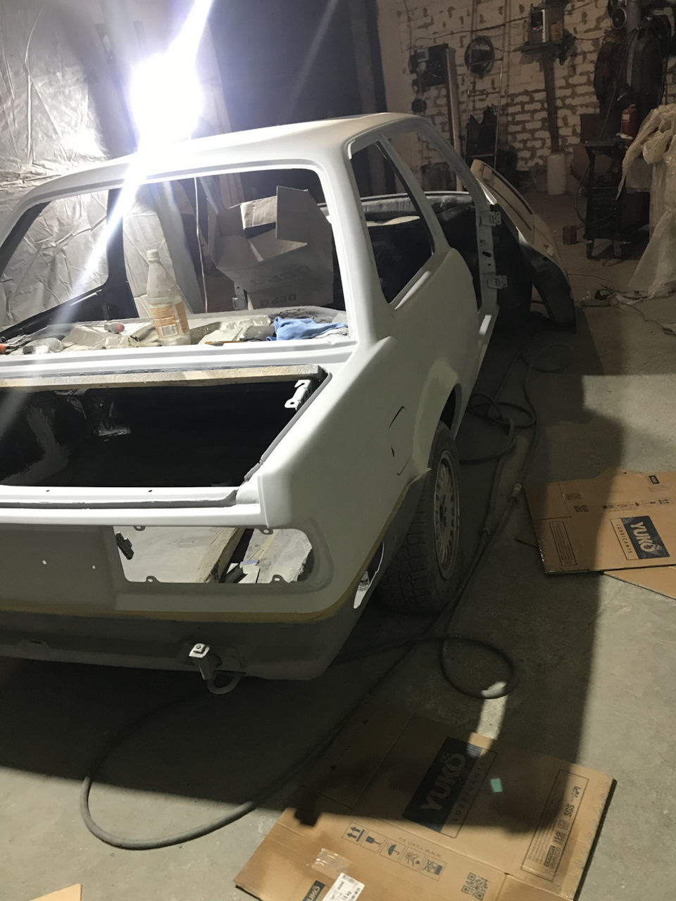 BMW e30 загрунтована 1