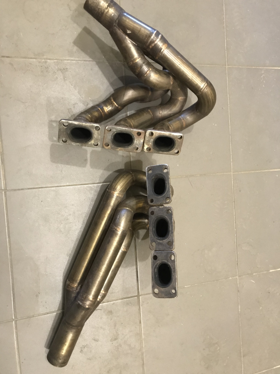 Рівнодовгий випускний колектор. 2