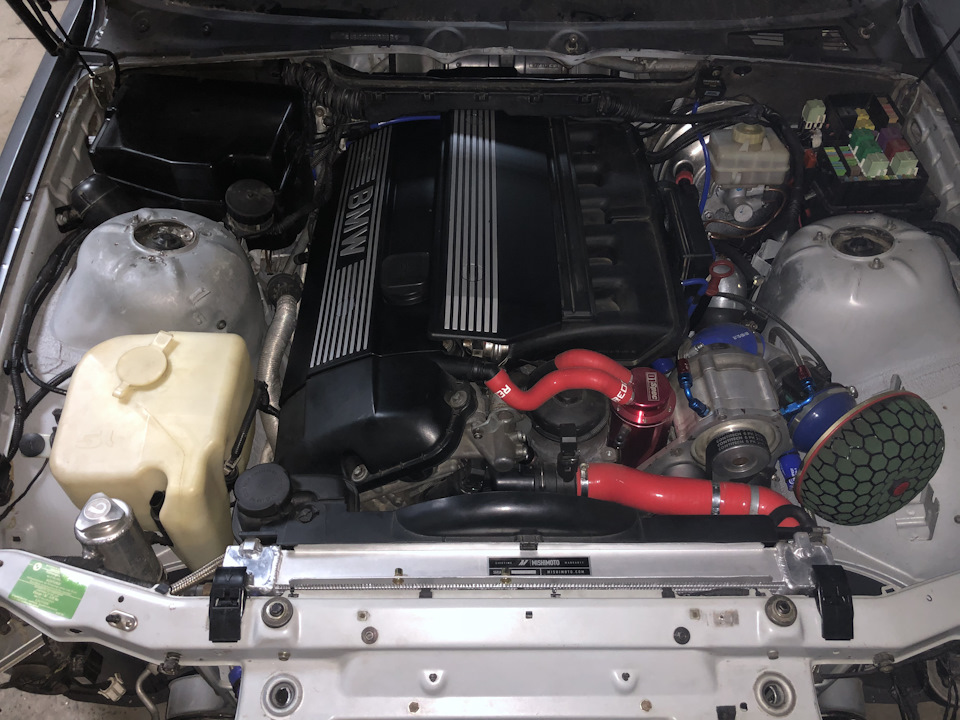 BMW e36 m54b30 + Rotrex supercharger + Mishimoto + Spal 1