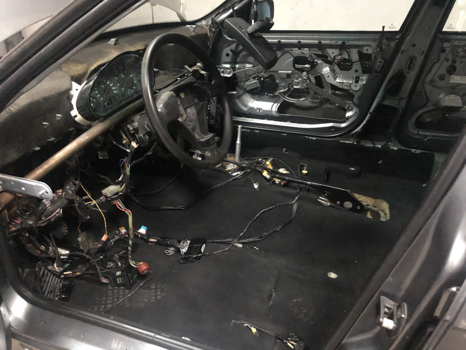 BMW e36 Vader складання салону початок 3