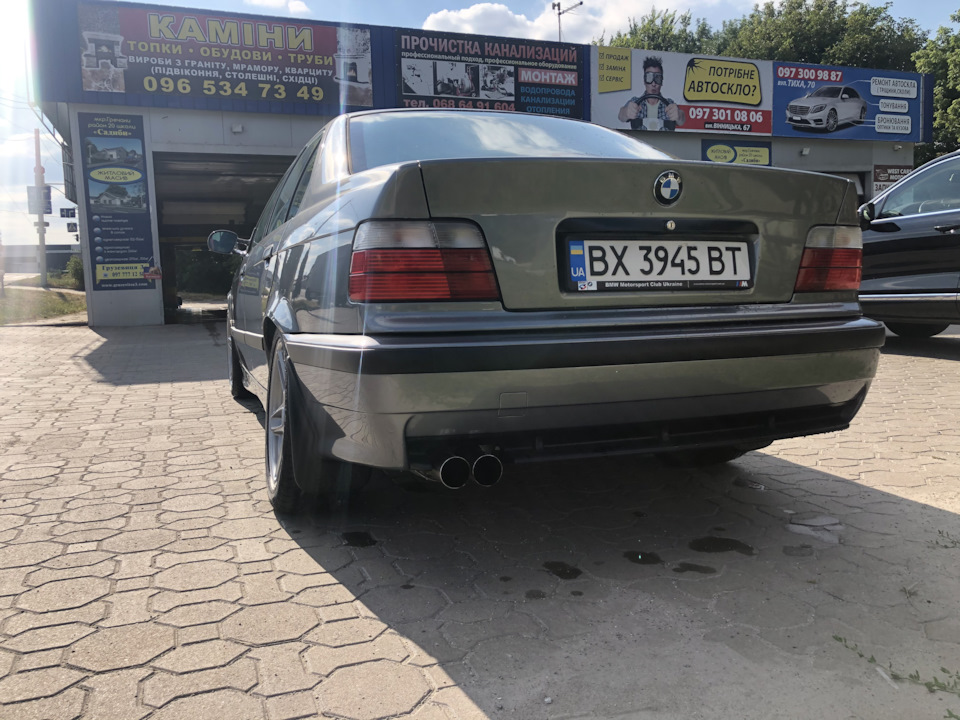 Спойлер М-тех BMW e36 так/ні 1