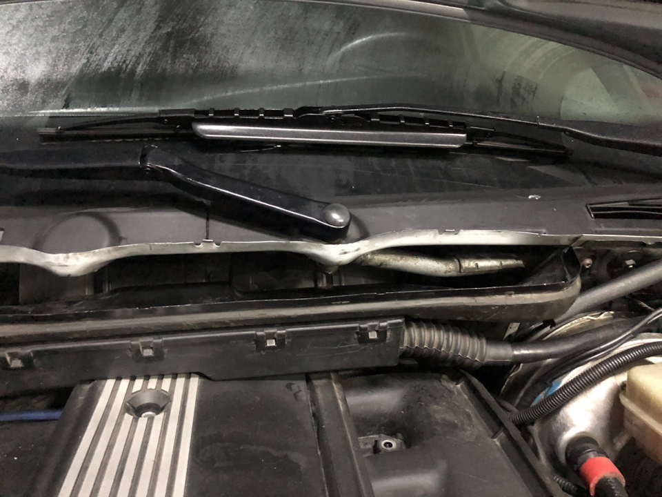 Тяга двірника BMW e36 2