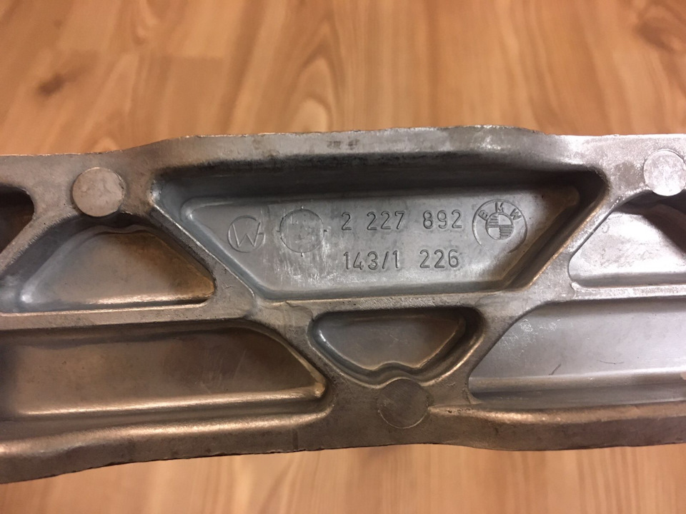 траверса+сцепа 6ти ступ Getrag 420G в BMW E36 3