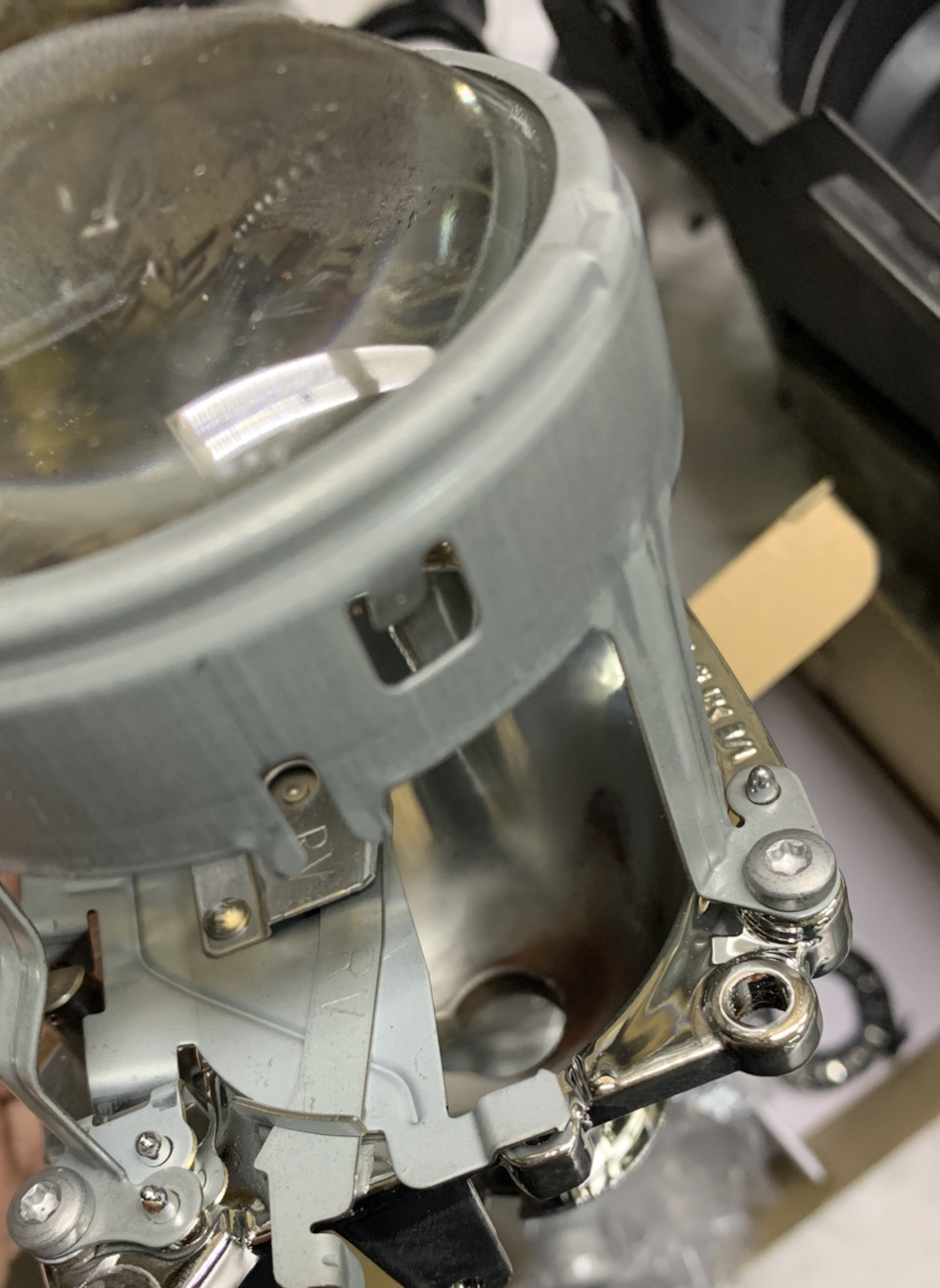 Hella 3r BiXenon лінзи- Питання знає і розуміє 3