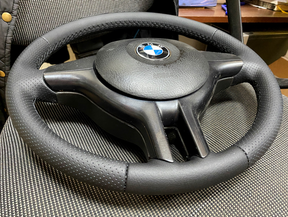 Спортивне кермо в BMW e46. Мрії здійснюються 5