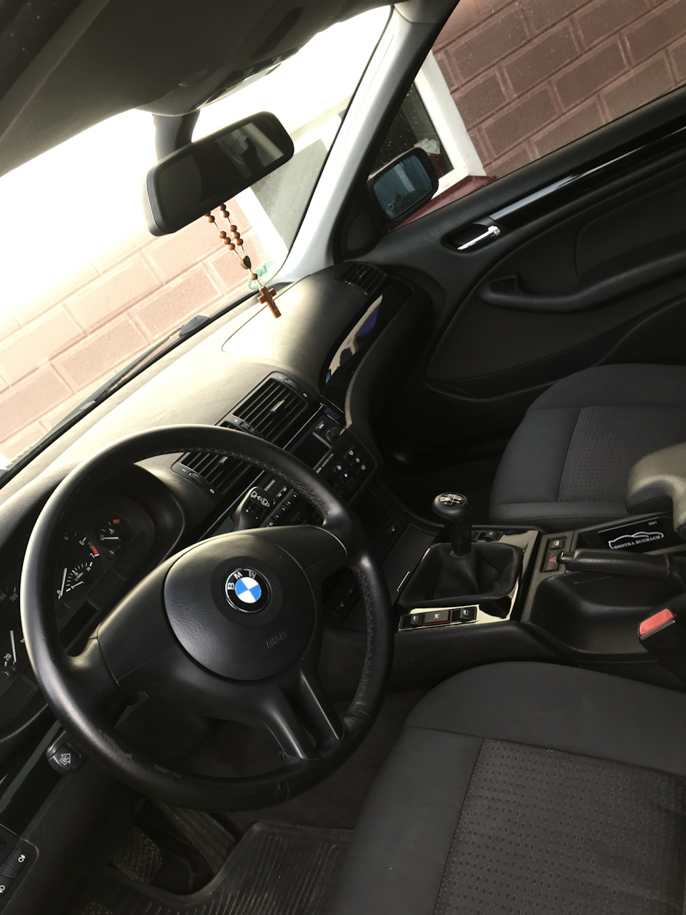 Деєкоративні вставки в салоні BMW e46 3