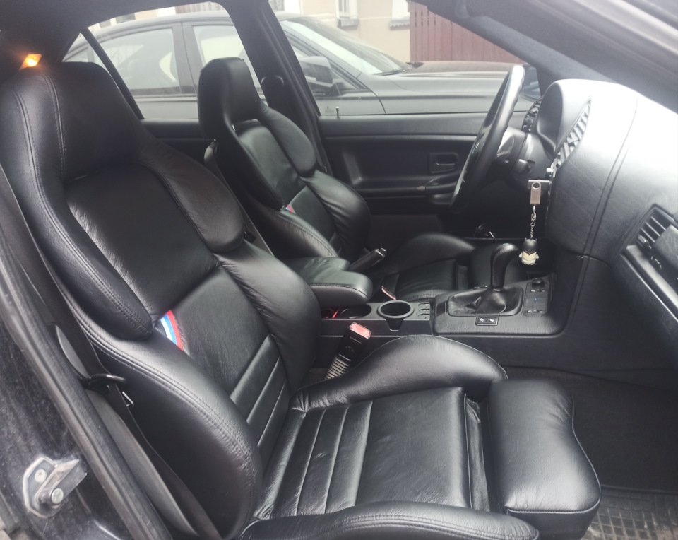 #vaderseats #vaderseatsbmw #vaderE36 #sportseats #vader 4