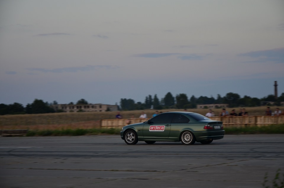 BMW drag у ЗапоріжжіOpen air BMW Track-Night 4
