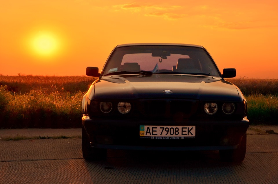BMW drag у ЗапоріжжіOpen air BMW Track-Night 1