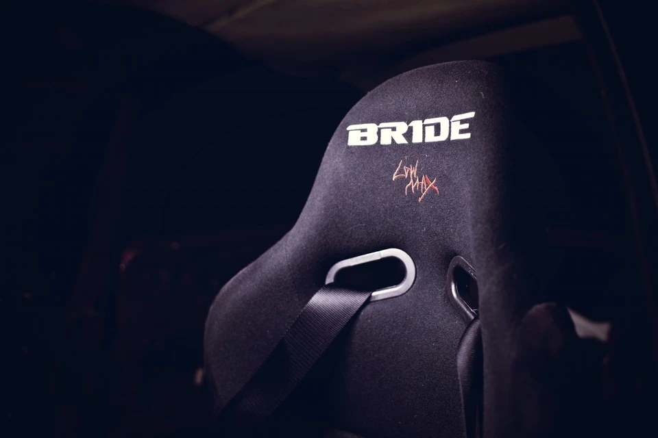 Встановлення ковша Bride Low Max + ремені OMP.