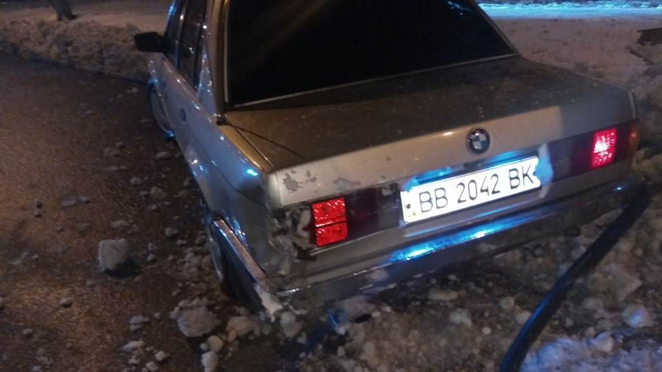 Давнє ДТП. Дай бог усім здоров'ячка)) 4