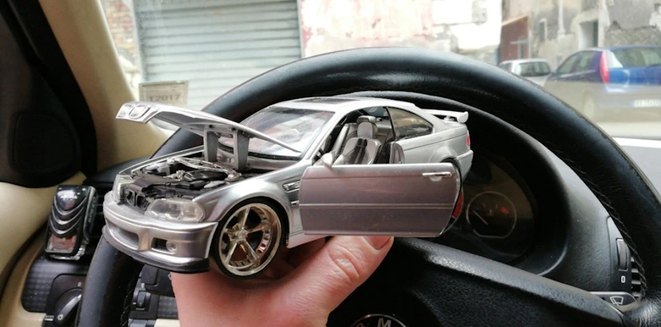 BMW E46 Bulli від масштабу 1:1 до масштабу 1:24