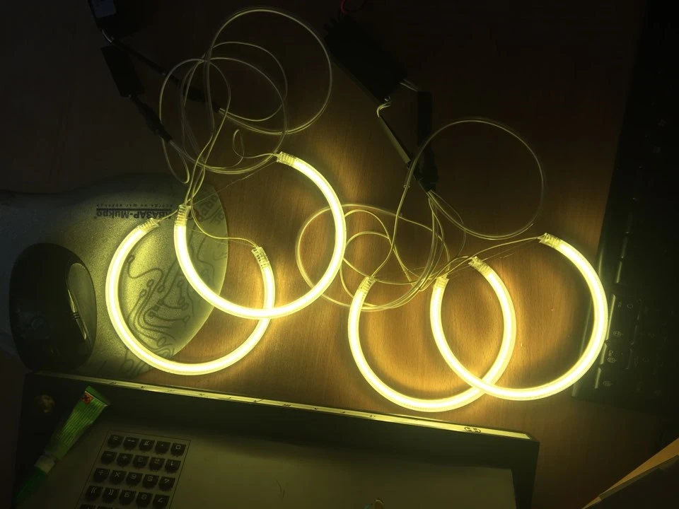 Поставив Angel eyes