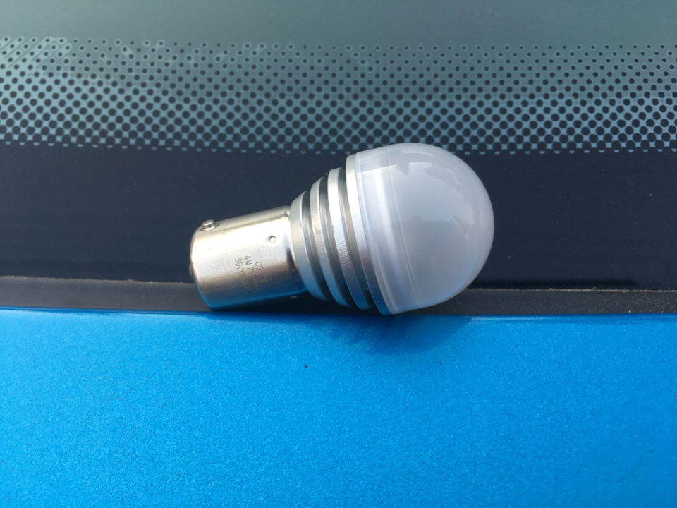 Додатковий стоп із LED лампою OSRAM 7556WW-01B 4