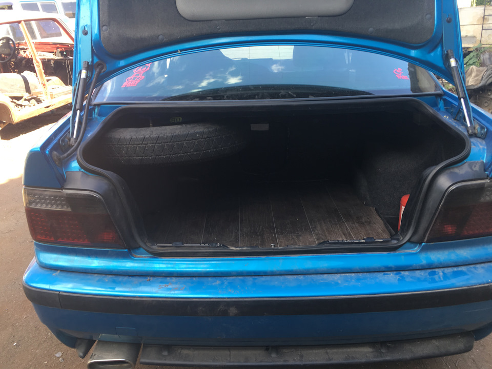 Кріплення докатки (ГБО в BMW E36) 1