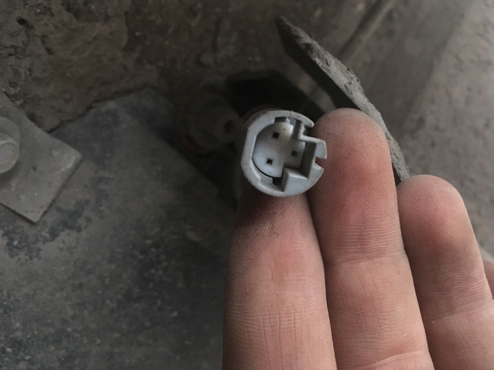 Заміна датчика ABS /BOSCH 0986594015/ 3