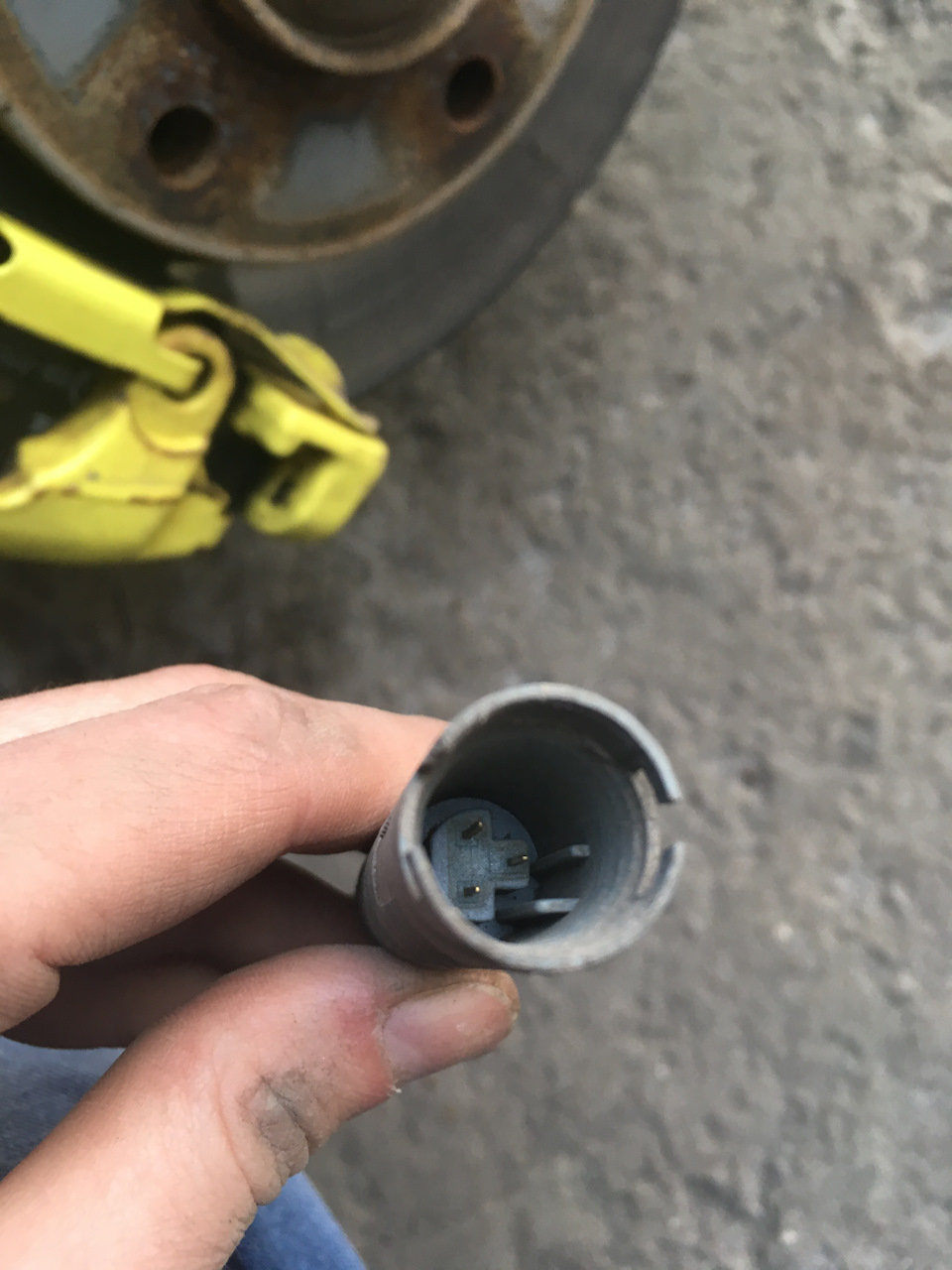 Заміна датчика ABS /BOSCH 0986594015/ 2