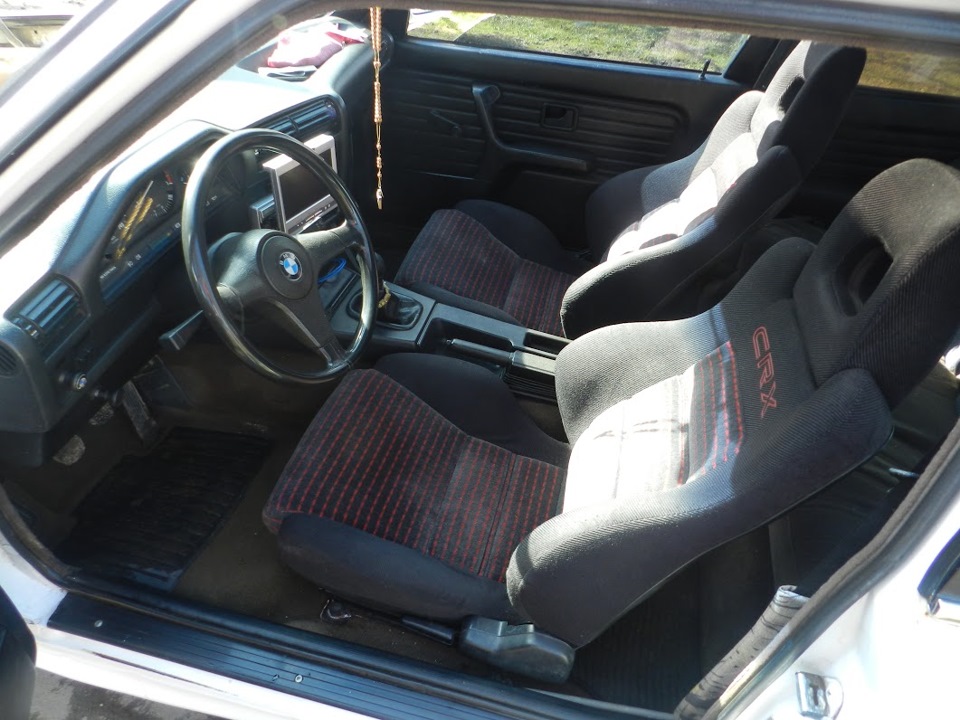 Продам сидіння з Хонди CRX.БМВ Е30 5