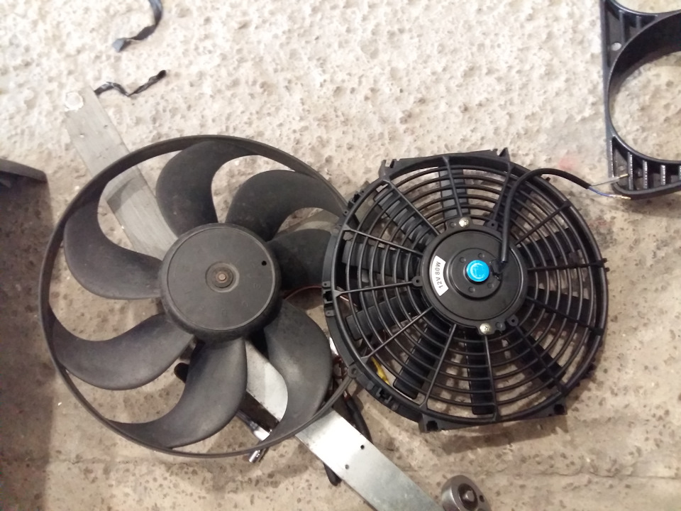 Engine cooling system 5