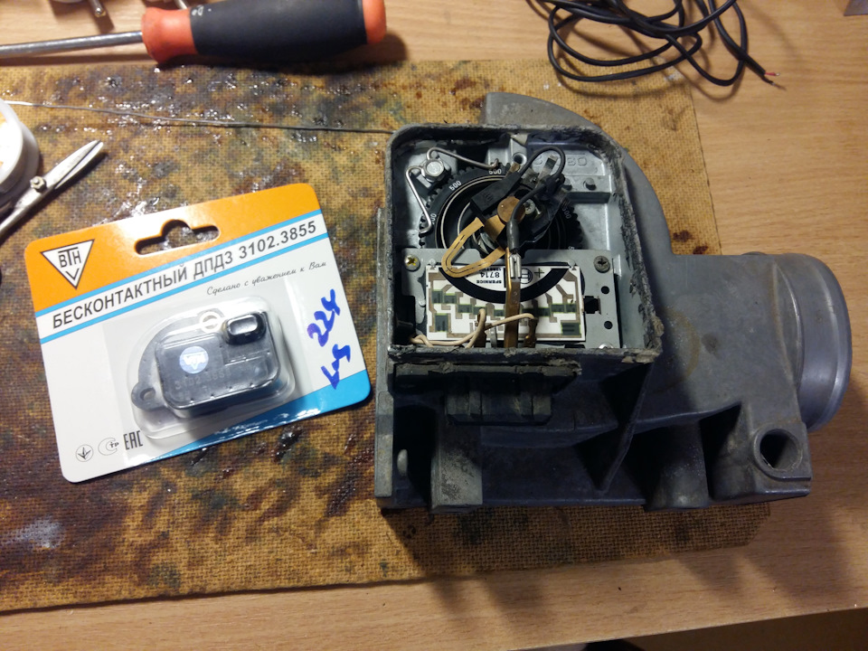 Соntactless 3302.3855 sensor of mass flow of air 1