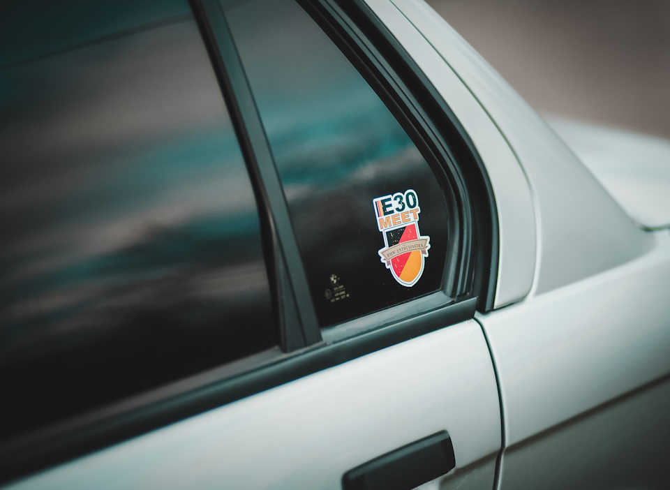 Тізер 1