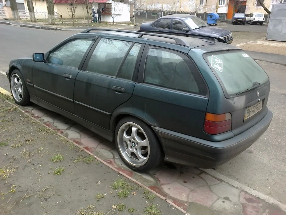 Поставив 17 колеса