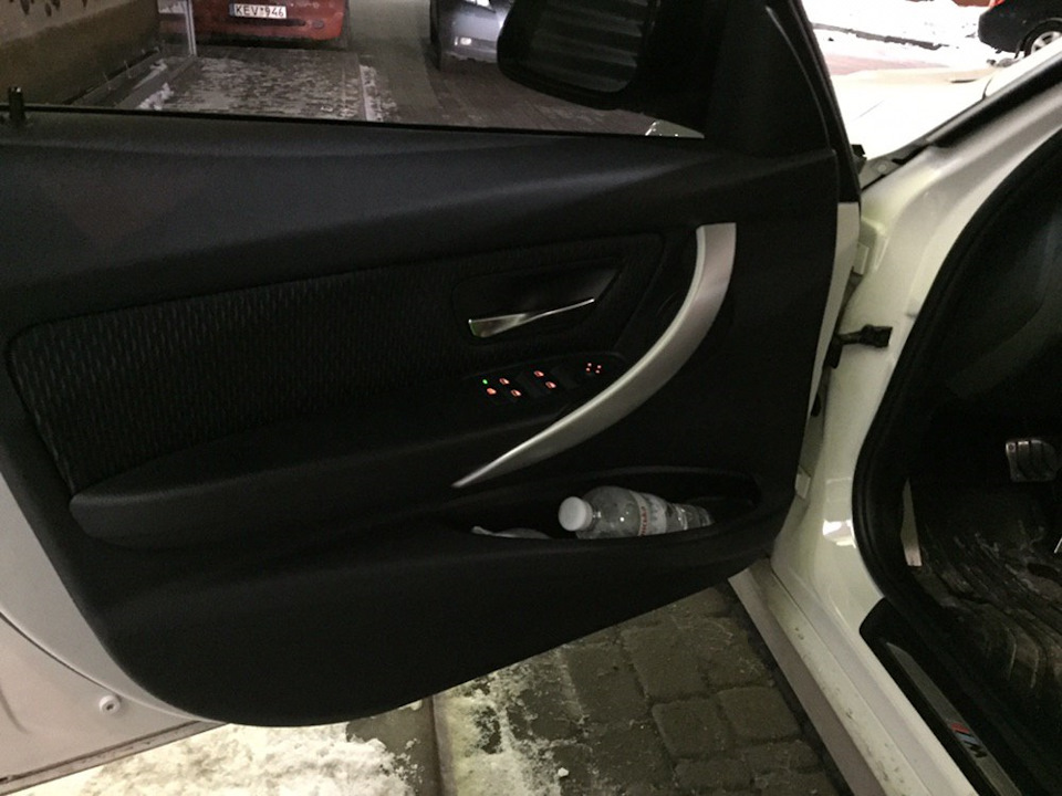 Заміна салону та дверних карт SE на шкіряний SPORT BMW F30 5