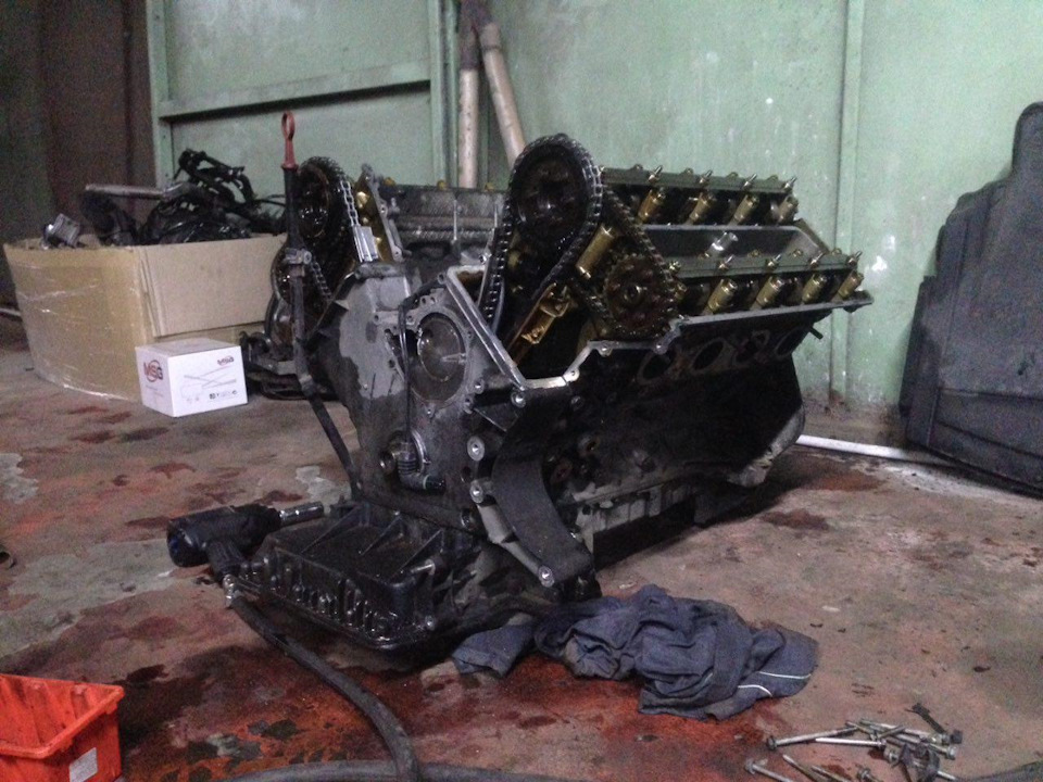 Полу-капремонт M62B44 3