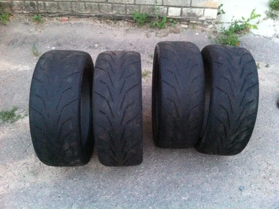 Toyo r888