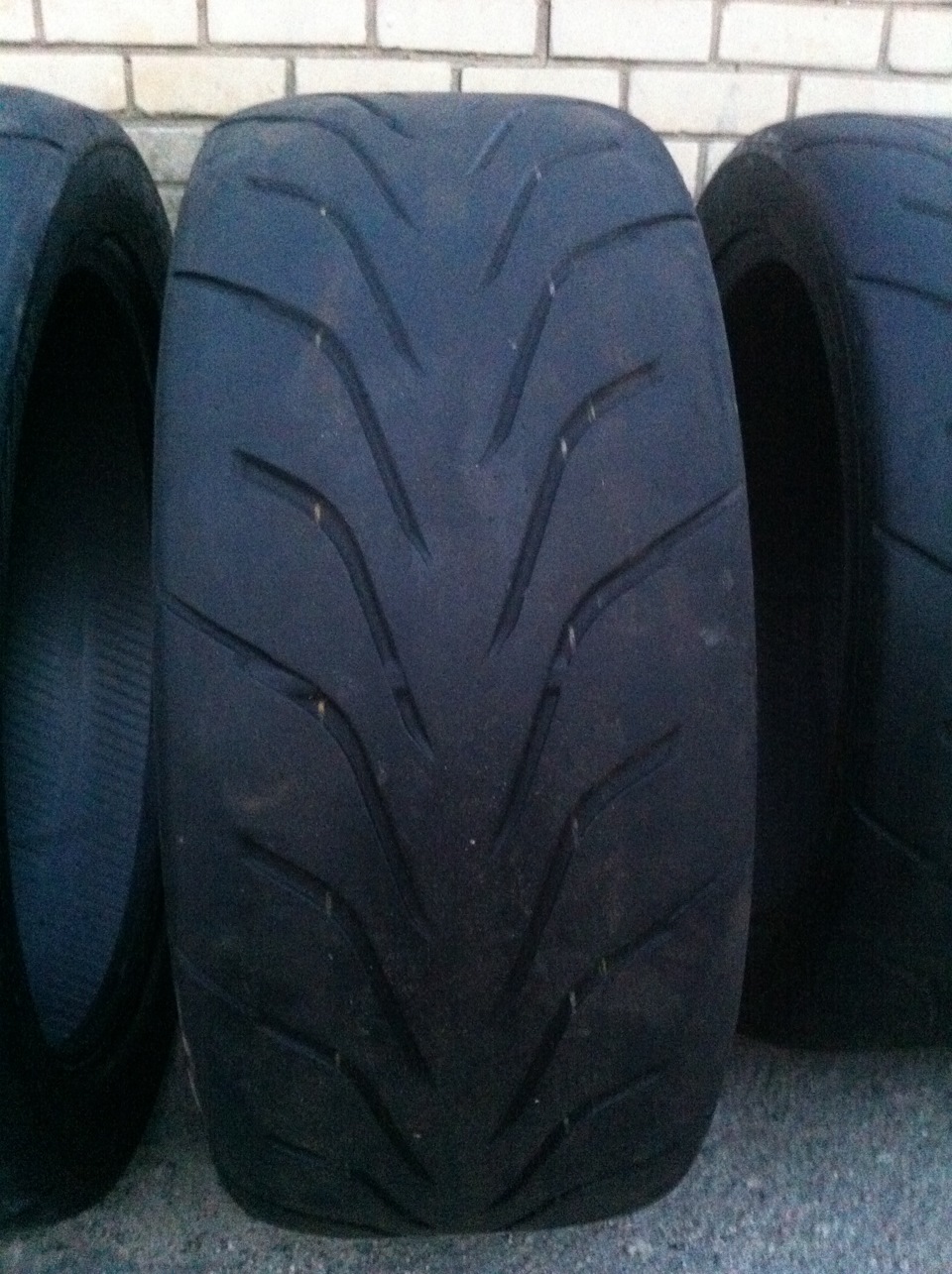 Toyo r888 2