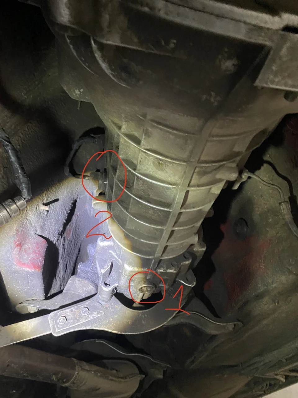 Заміна мастила в коробці Getrag, BMW e30, 318.
