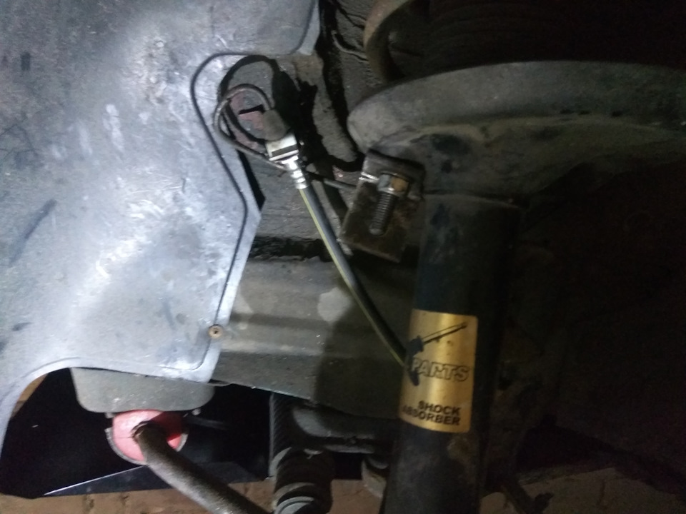 Встановлення довгих тяг стаба на аморти без кріплень. 5